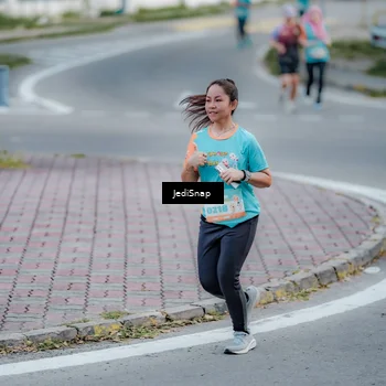 Runner Photo 8280115