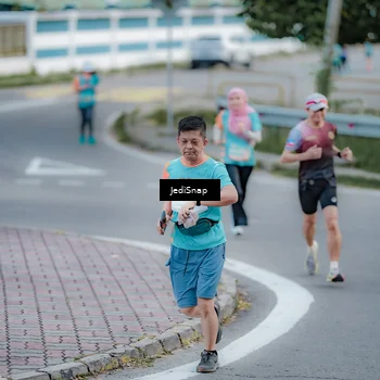Runner Photo 8280136