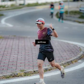 Runner Photo 8280177
