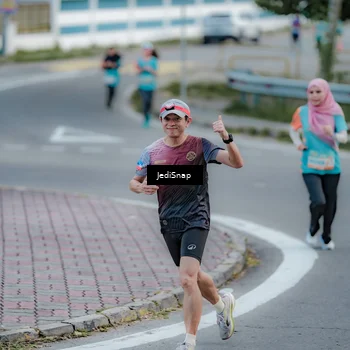 Runner Photo 8280181