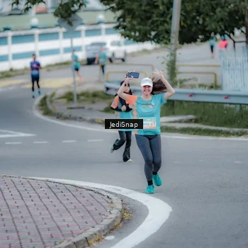 Runner Photo 8280249