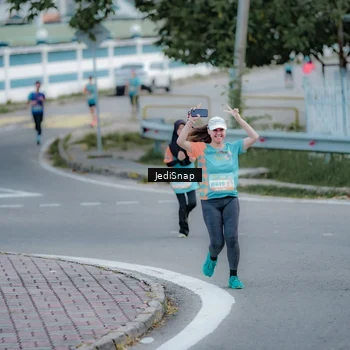 Runner Photo 8280255
