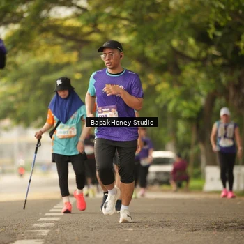 Runner Photo 8280276