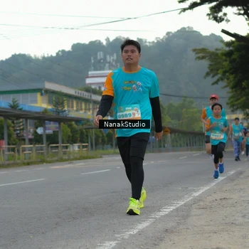 Runner Photo 8280302