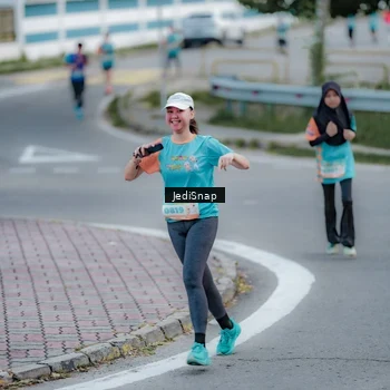 Runner Photo 8280308
