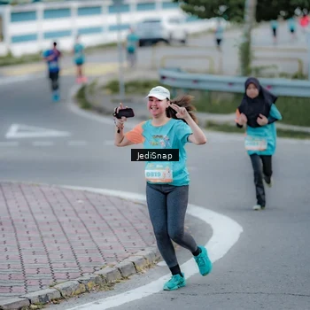 Runner Photo 8280332
