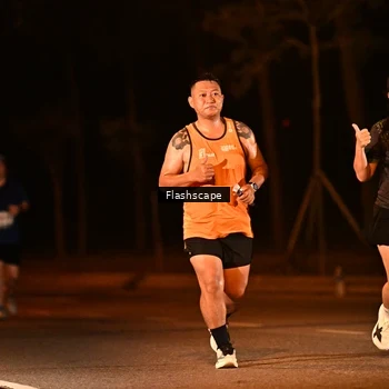 Runner Photo 8280339