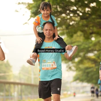 Runner Photo 8280342