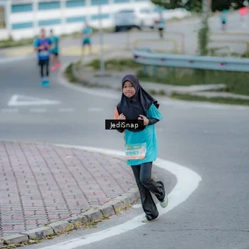 Runner Photo 8280355