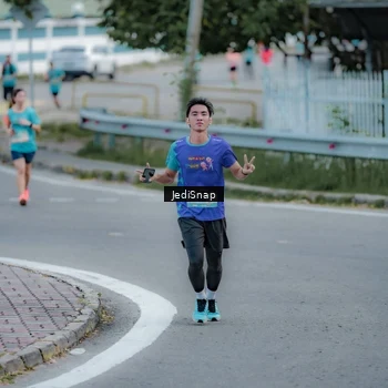 Runner Photo 8280394
