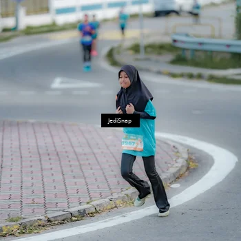 Runner Photo 8280446