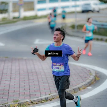 Runner Photo 8280449