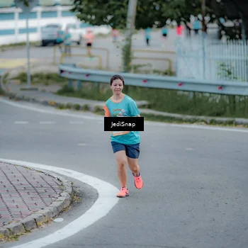 Runner Photo 8280496