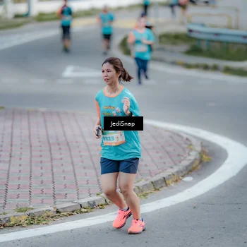Runner Photo 8280523