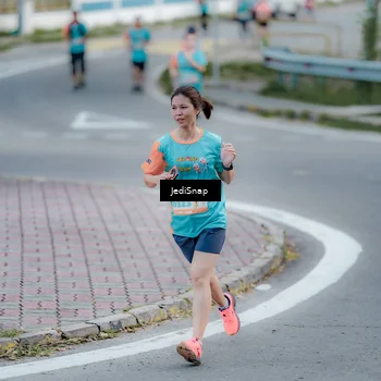 Runner Photo 8280526