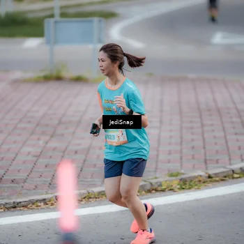 Runner Photo 8280545