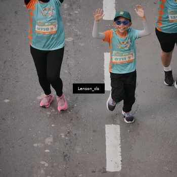 Runner Photo 8280763