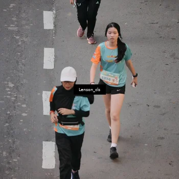 Runner Photo 8280843