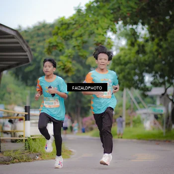 Runner Photo 8280875