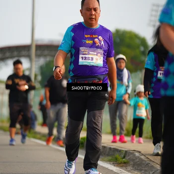 Runner Photo 8280896