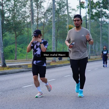 Runner Photo 8281311