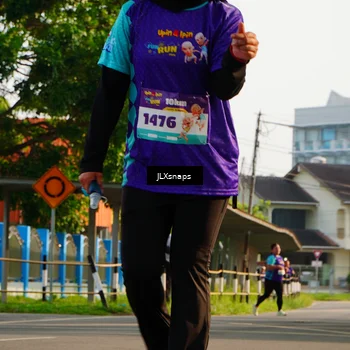 Runner Photo 8281338