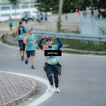 Runner Photo 8281591