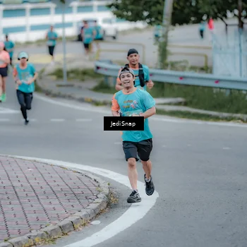 Runner Photo 8281592