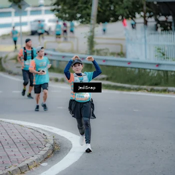Runner Photo 8281601
