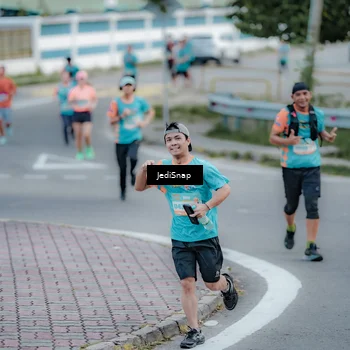 Runner Photo 8281637