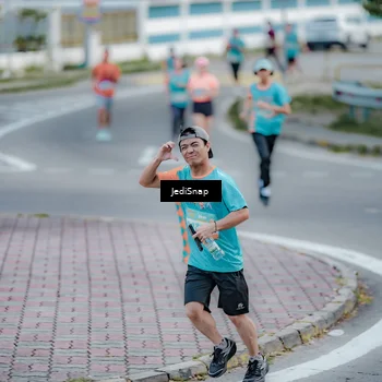 Runner Photo 8281666