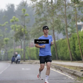 Runner Photo 8281671