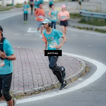 Runner Photo 8281733