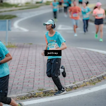 Runner Photo 8281746