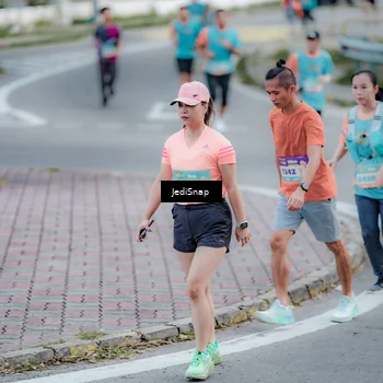 Runner Photo 8281792
