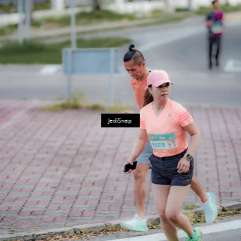Runner Photo 8281808