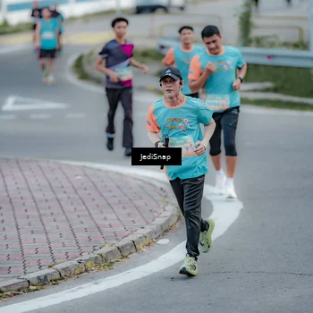 Runner Photo 8281847