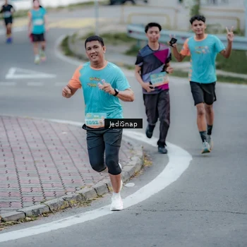 Runner Photo 8281912