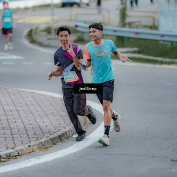 Runner Photo 8281931