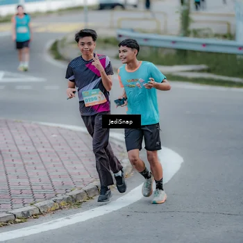 Runner Photo 8281933