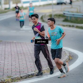 Runner Photo 8281937