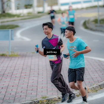 Runner Photo 8281974