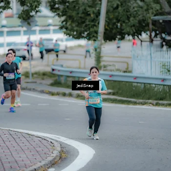 Runner Photo 8281998