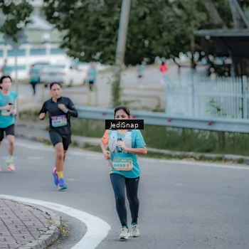 Runner Photo 8282042