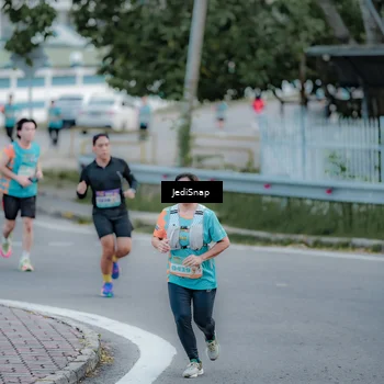 Runner Photo 8282064