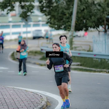 Runner Photo 8282086