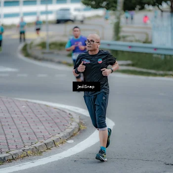 Runner Photo 8282360