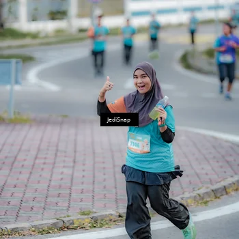 Runner Photo 8282373
