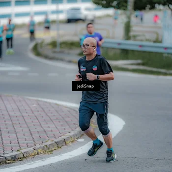 Runner Photo 8282386