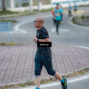 Runner Photo 8282402